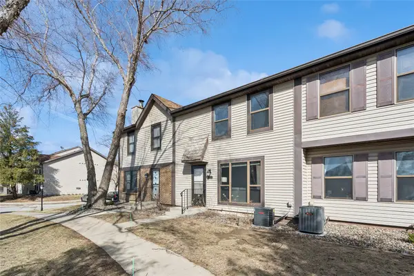 8630 Alpine Drive #B, Urbandale, IA 50322
