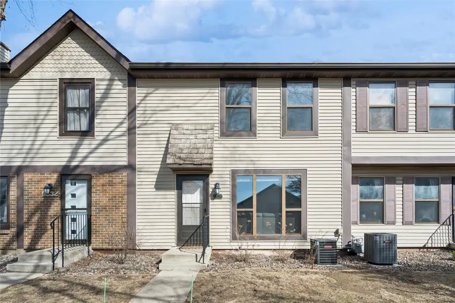 8630 Alpine Drive #B, Urbandale, IA 50322 - #2