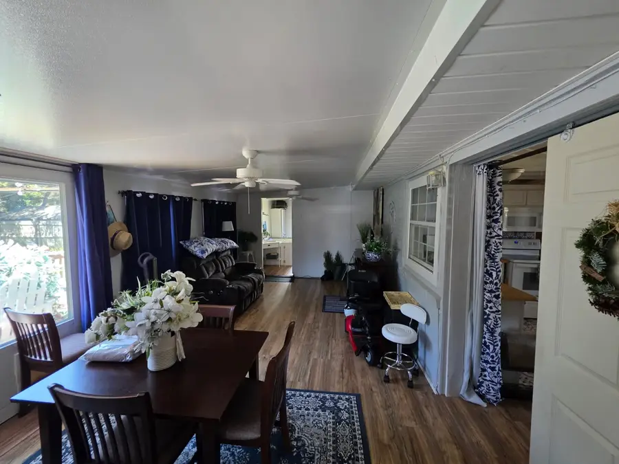 3616 SE 11th Street, Des Moines, IA 50315 - #3