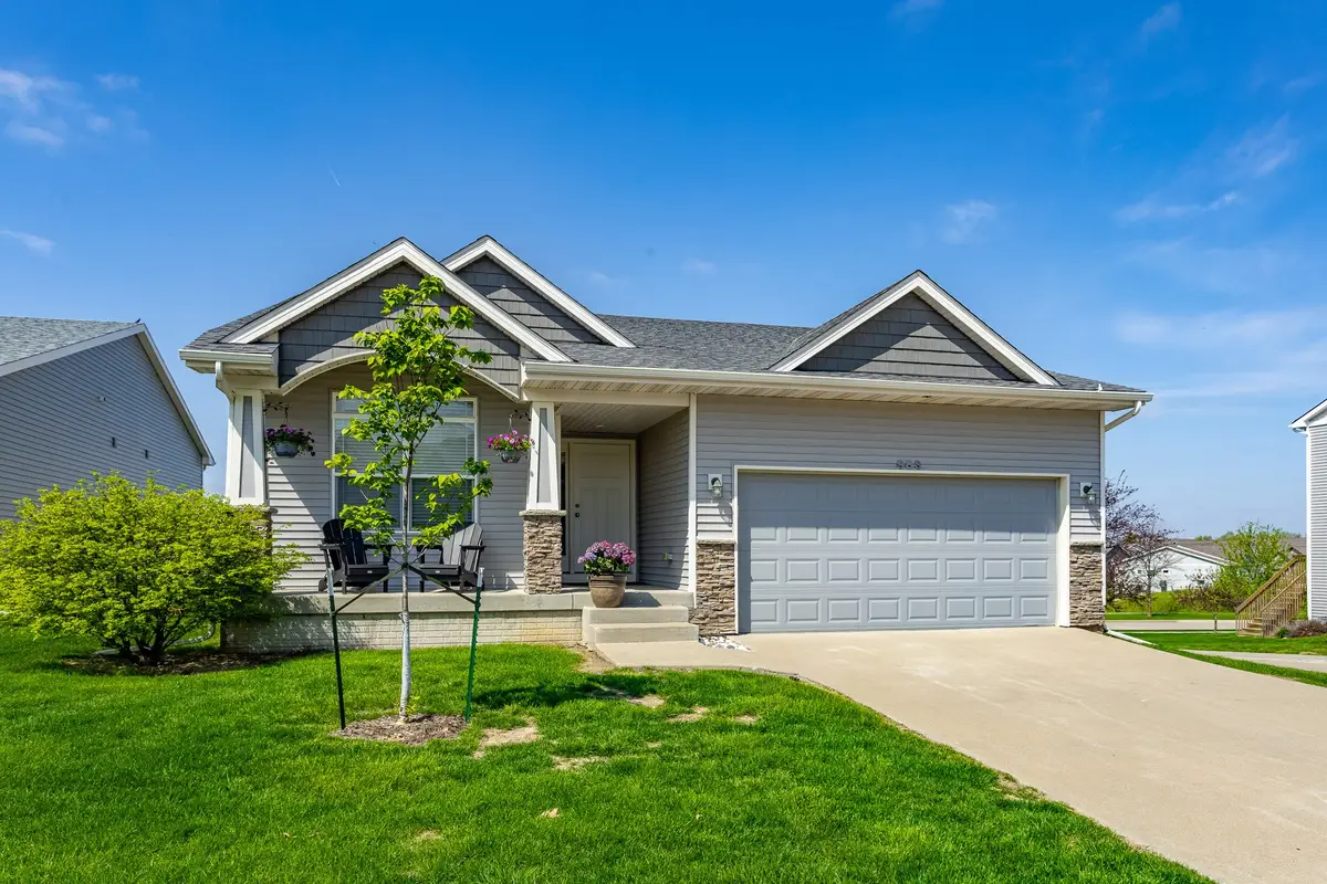 983 S 90th Street, West Des Moines, IA 50266 - #1