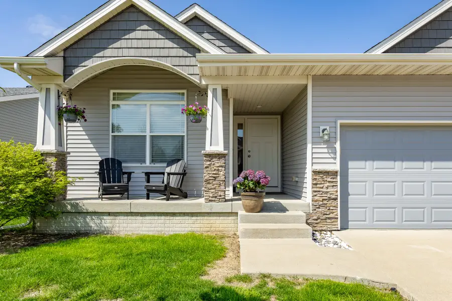 983 S 90th Street, West Des Moines, IA 50266 - #2