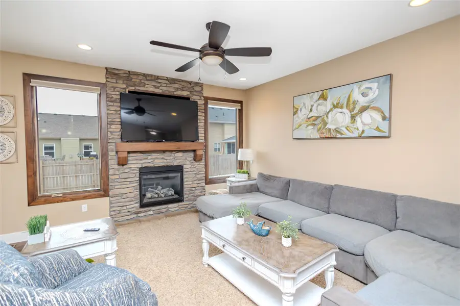 13000 Tanglewood Drive, Urbandale, IA 50323 - #3