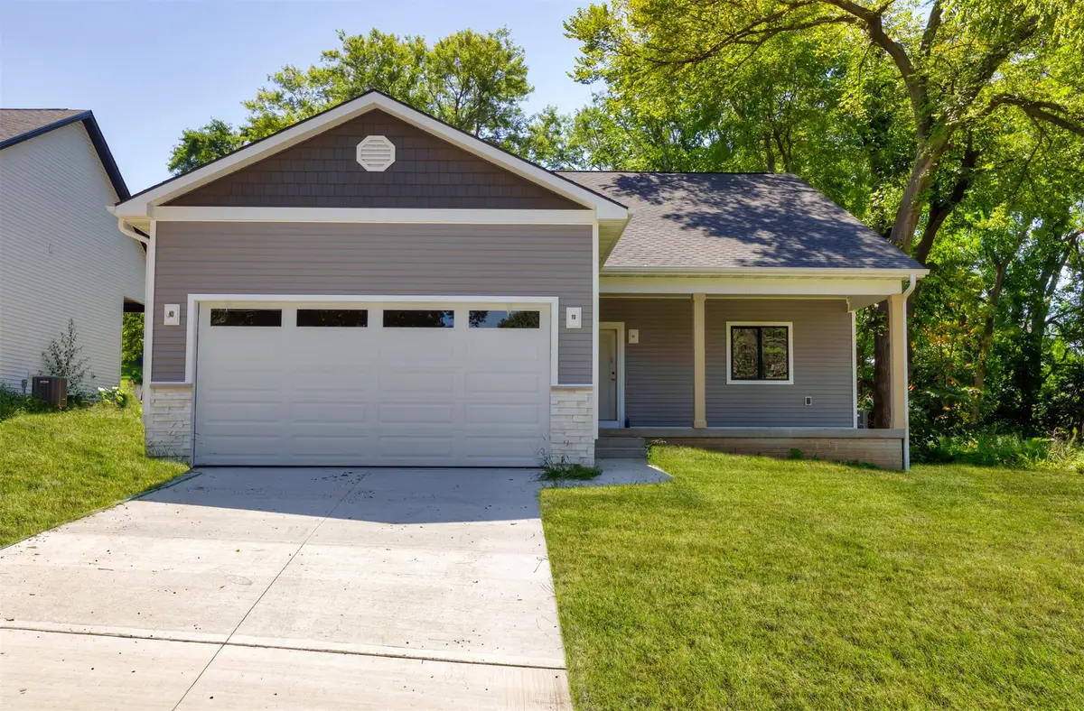 1417 Pioneer Road, Des Moines, IA 50315 - #1