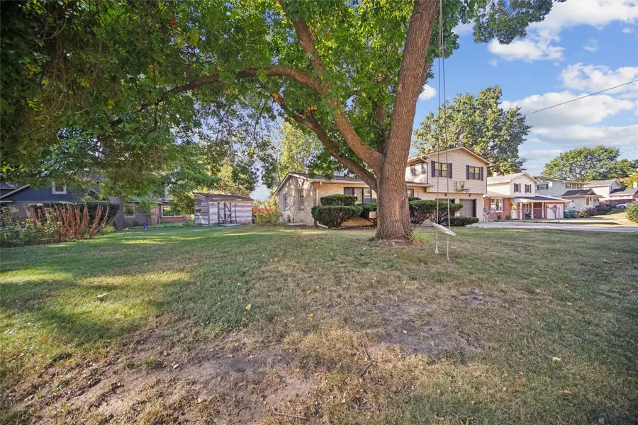 6808 Timmons Drive, Windsor Heights, IA 50324 - #2