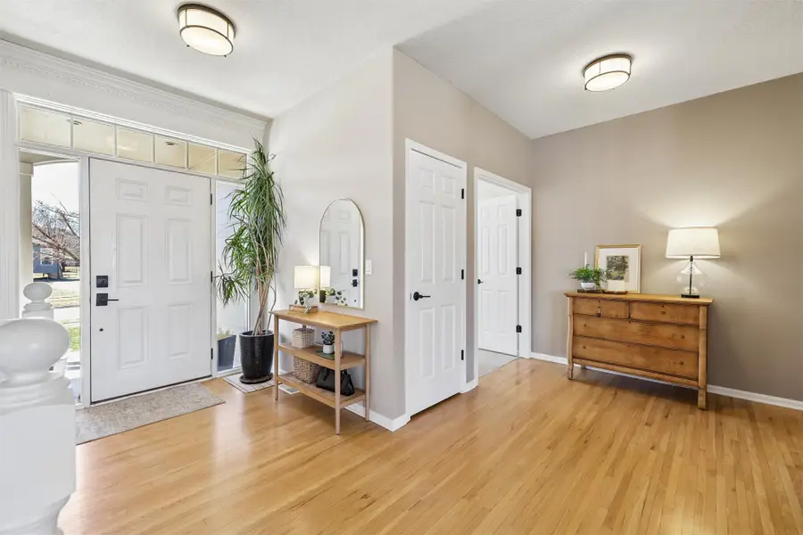 2305 NE Hanover Court, Ankeny, IA 50021 - #2