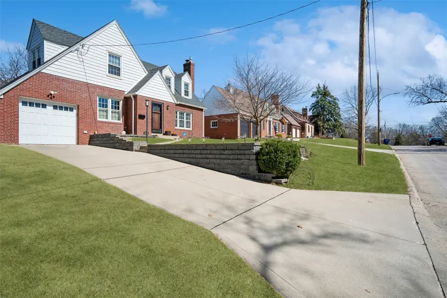 5815 Kingman Avenue, Des Moines, IA 50311 - #3