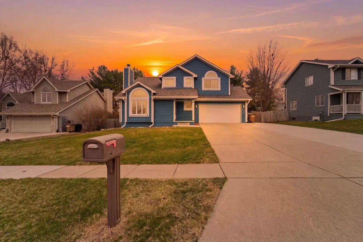 401 Edgewood Lane, Pleasant Hill, IA 50327 - #1