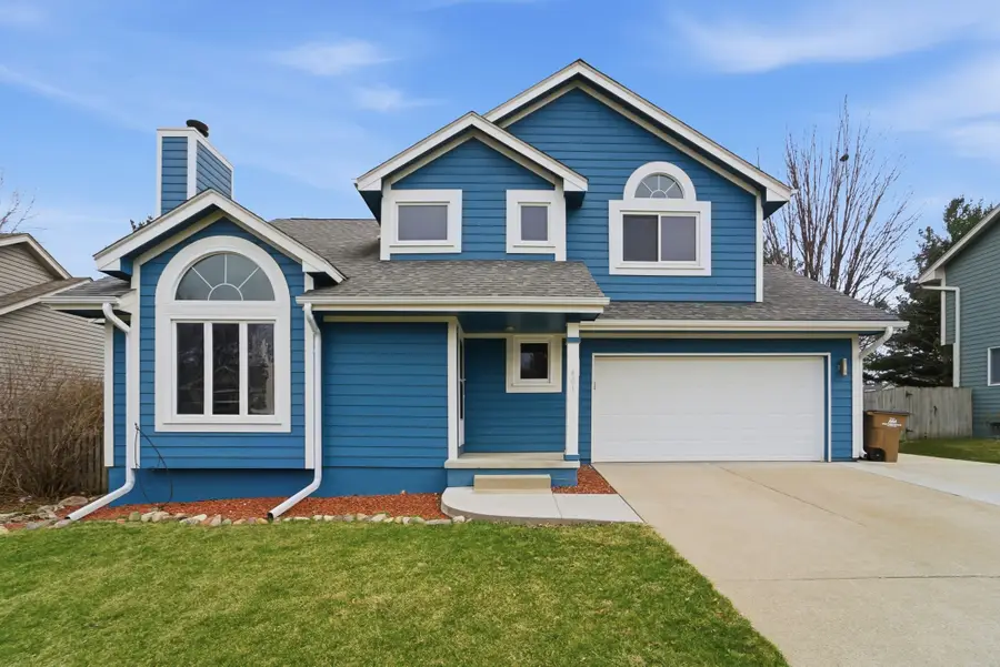 401 Edgewood Lane, Pleasant Hill, IA 50327 - #2