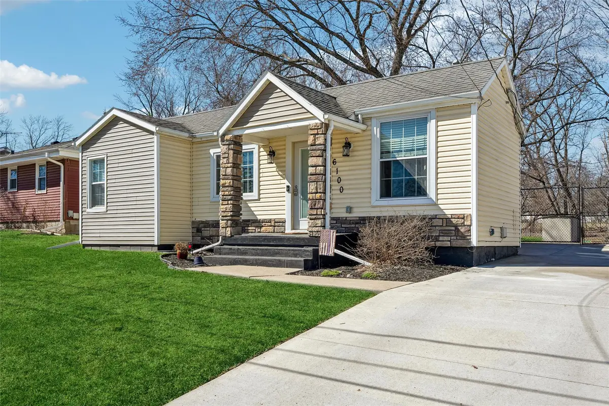 6100 SE 4th Street, Des Moines, IA 50315 - #1