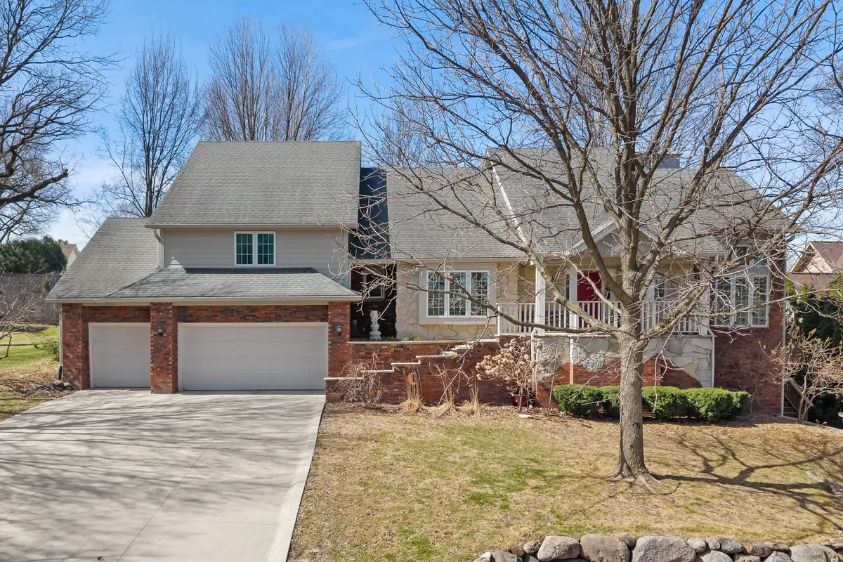 705 S 25th Court, West Des Moines, IA 50265 - #1