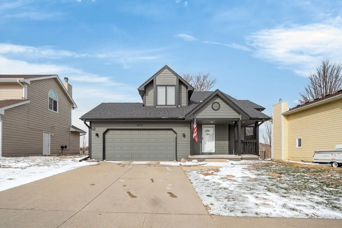 1213 N 7th Street, Indianola, IA 50125 - #1