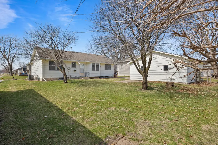 801 NE Innsbruck Drive, Ankeny, IA 50021 - #2