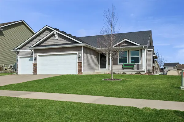 4725 NE Innsbruck Drive, Ankeny, IA 50021