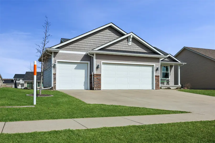 4725 NE Innsbruck Drive, Ankeny, IA 50021 - #2