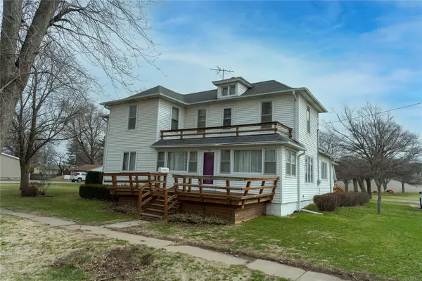 320 3rd Street, Reasnor, IA 50232