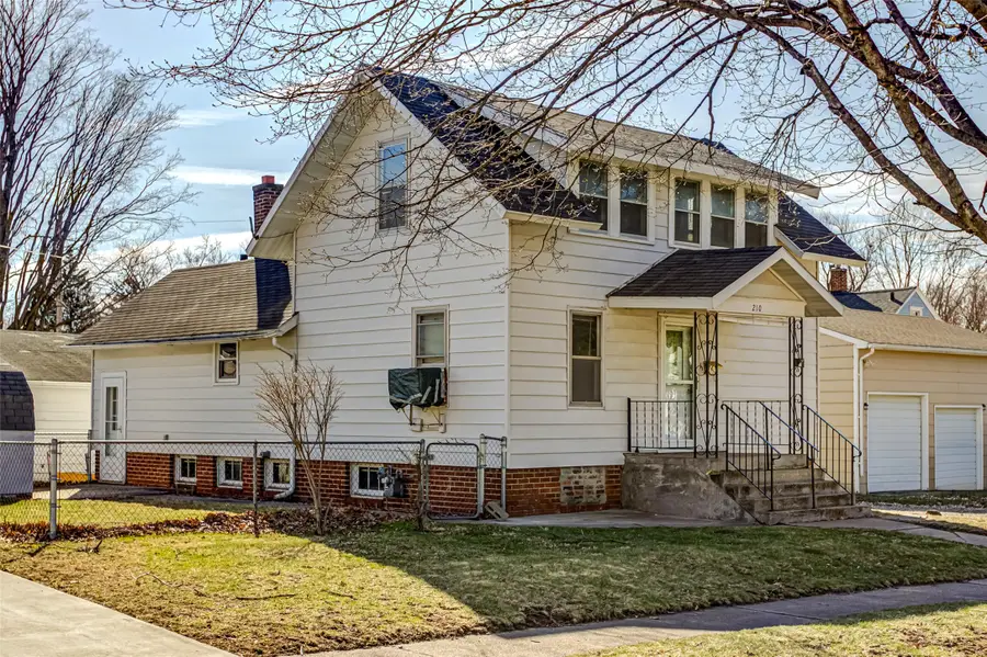 210 S Tama Street, Boone, IA 50036 - #2