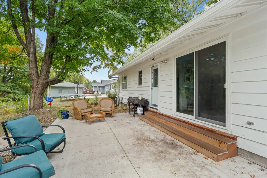 3313 Brookview Drive, West Des Moines, IA 50265 - #3