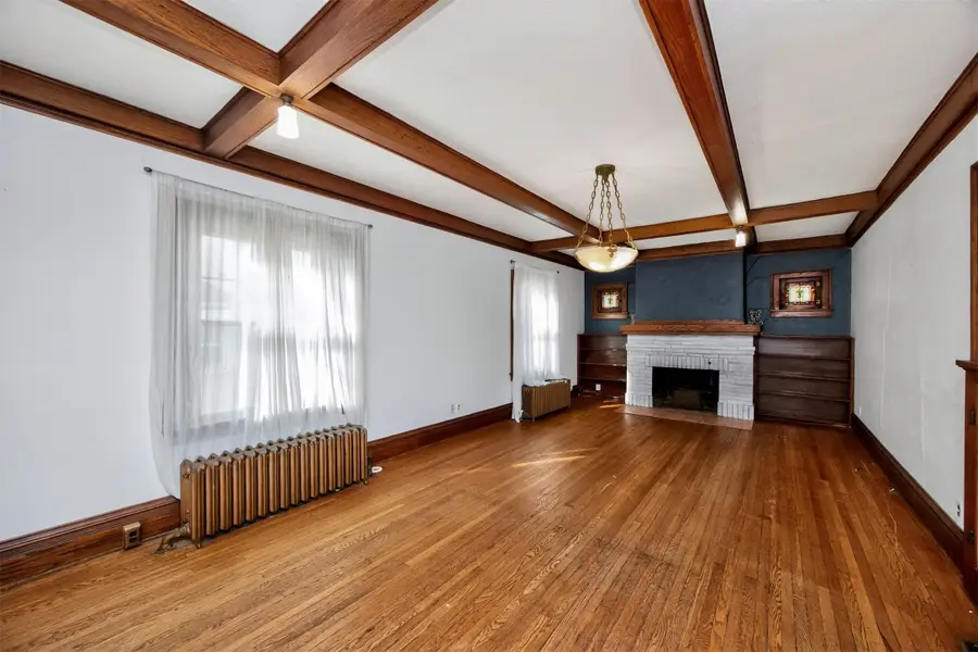 654 36th Street, Des Moines, IA 50312 - #2