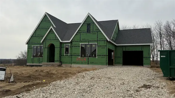 8464 Longmeadow Lane, West Des Moines, IA 50266