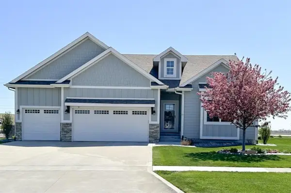 306 35th Street Se, Altoona, IA 50009