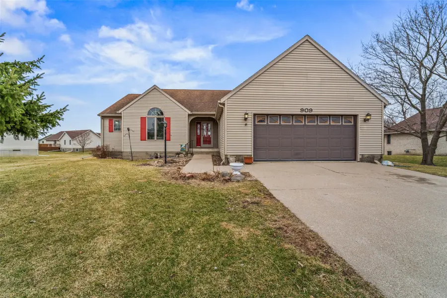 909 Michelle Road, Colo, IA 50056 - #2