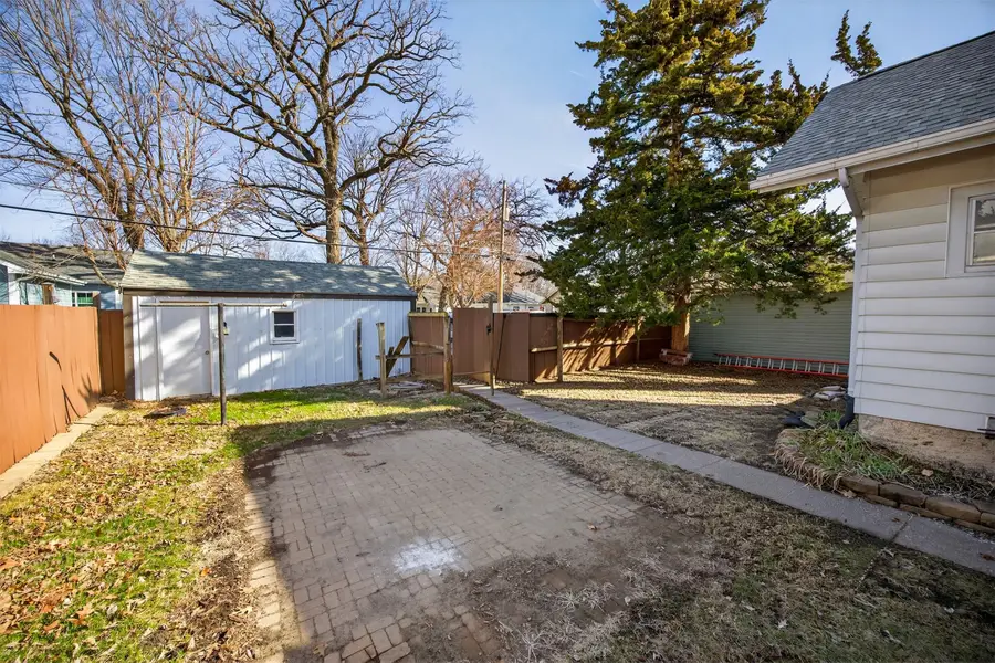 913 Clinton Avenue, Des Moines, IA 50313 - #3