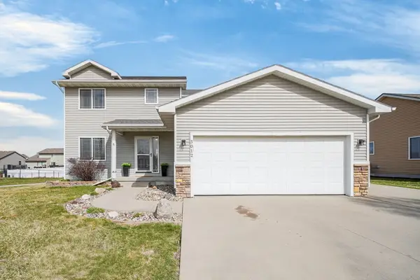 5012 NW 4th Street, Ankeny, IA 50023