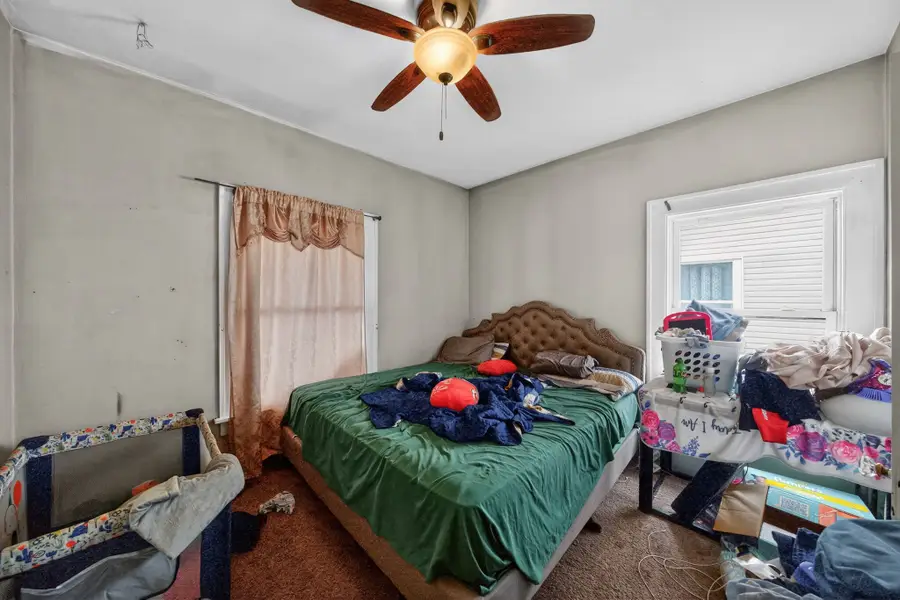 2048 E Walnut Street, Des Moines, IA 50317 - #2