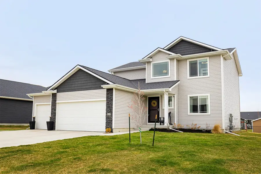 410 Westwood Drive, Huxley, IA 50124 - #2