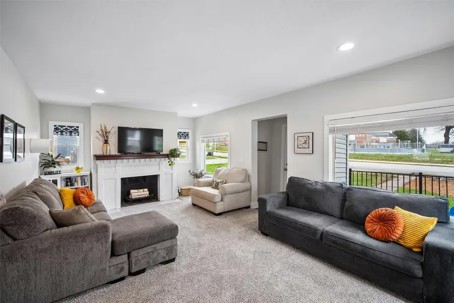 714 31st Street, Des Moines, IA 50312 - #3