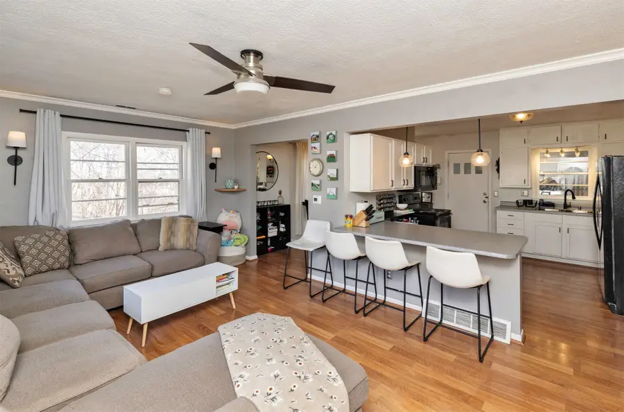 3129 26th Street, Des Moines, IA 50310 - #2