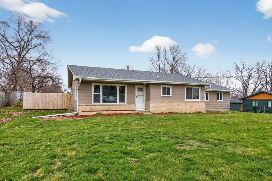 2630 NE Aurora Avenue, Des Moines, IA 50317 - #2