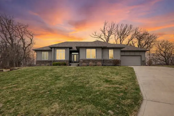 1201 North Drive, Polk City, IA 50226