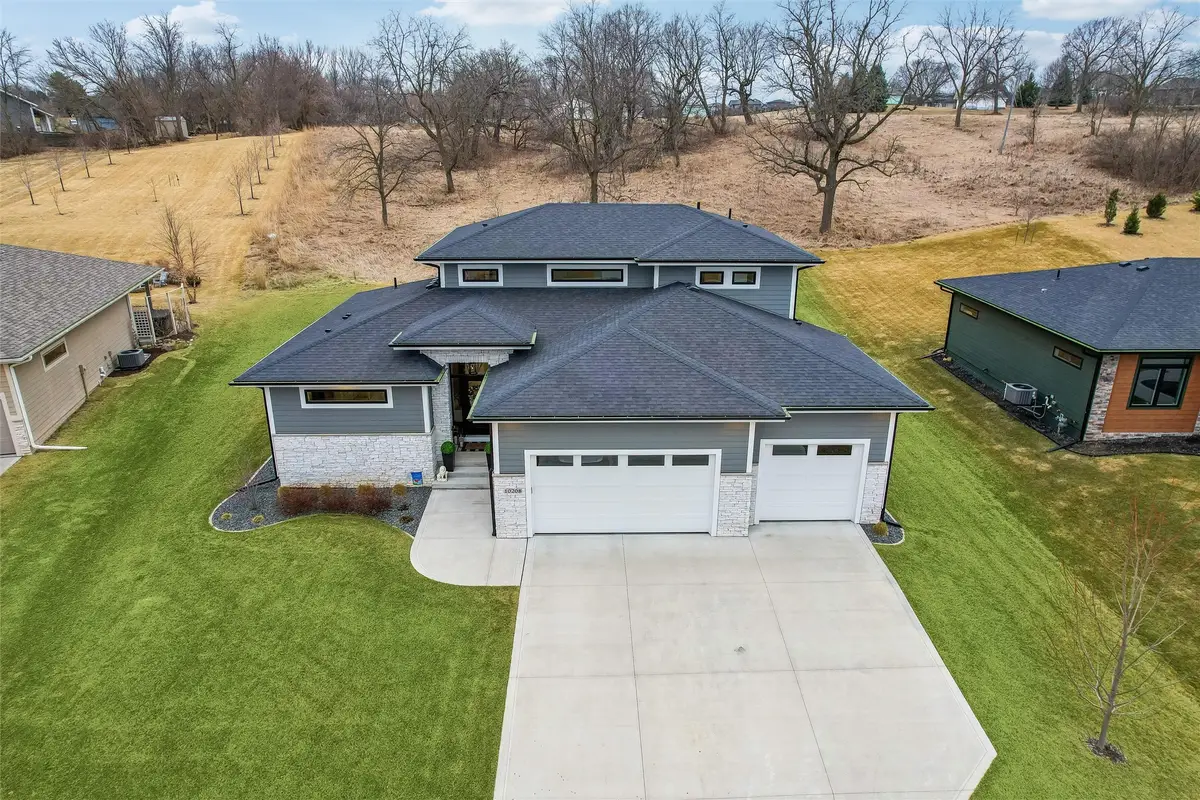 10208 Hidden Valley Drive, Johnston, IA 50131 - #1