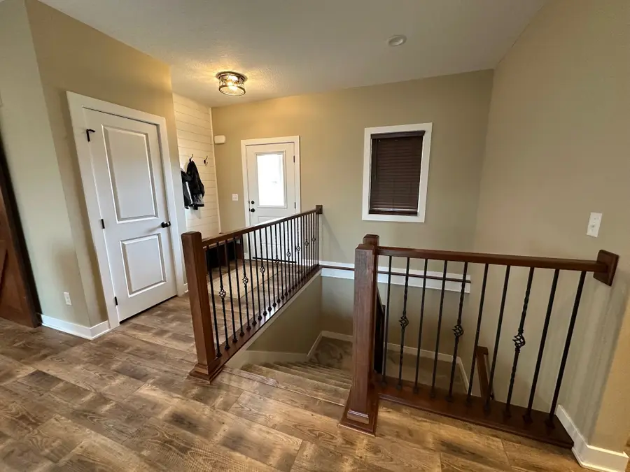 802 N 10th Avenue, Winterset, IA 50273 - #2