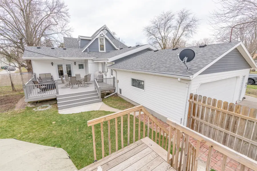 621 W Jefferson Street, Winterset, IA 50273 - #3