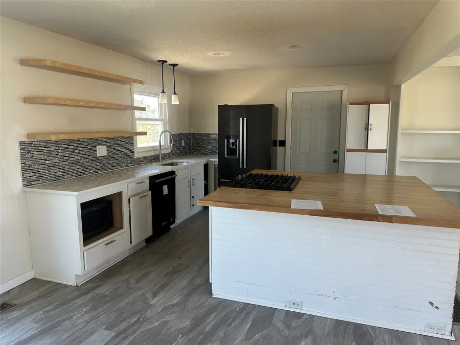 418 East Street, Gladbrook, IA 50635 - #3