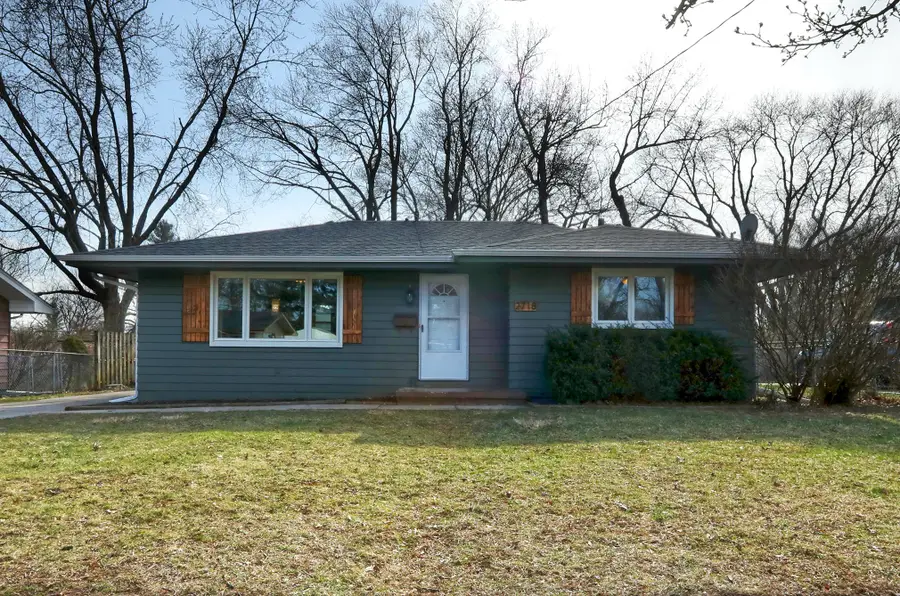 2718 Dosh Road, Des Moines, IA 50310 - #2