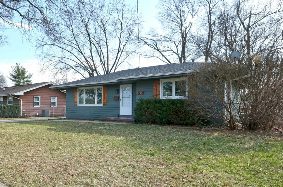 2718 Dosh Road, Des Moines, IA 50310 - #3