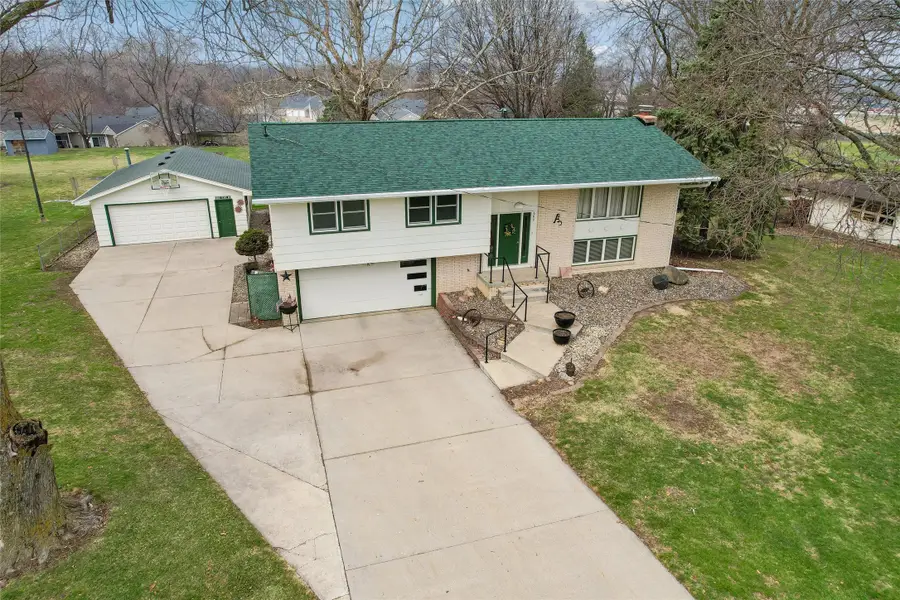 600 N Shadyview Boulevard, Pleasant Hill, IA 50327 - #2