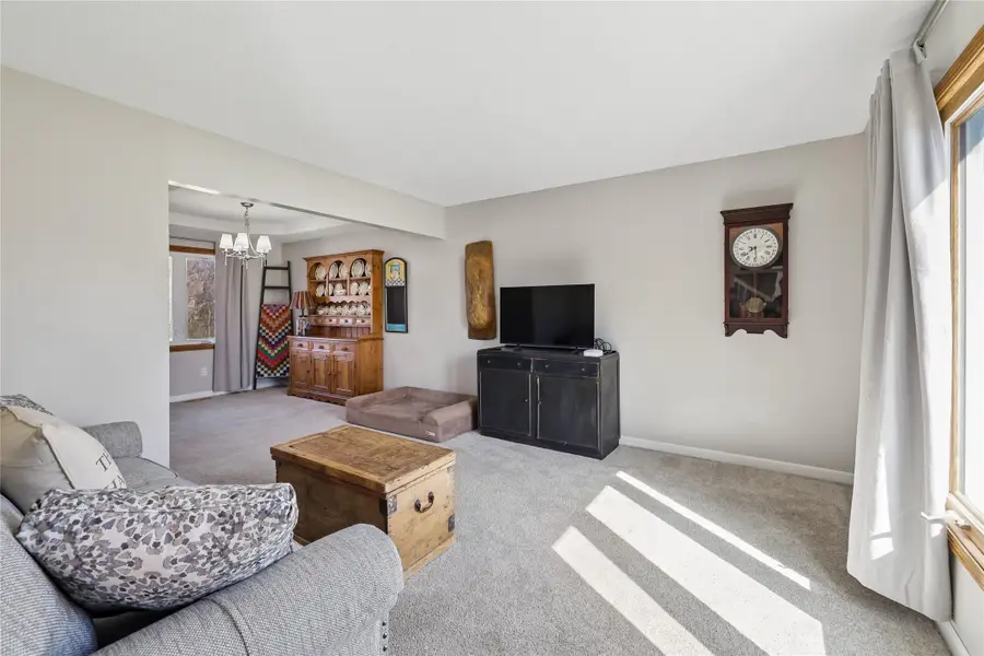 8017 Northview Drive, Urbandale, IA 50322 - #3