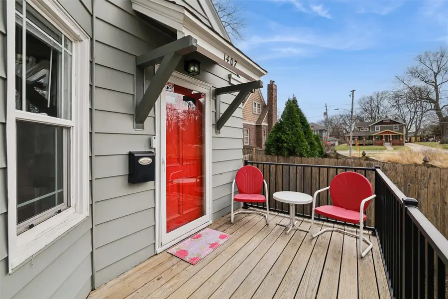 1407 41st Place, Des Moines, IA 50311 - #2