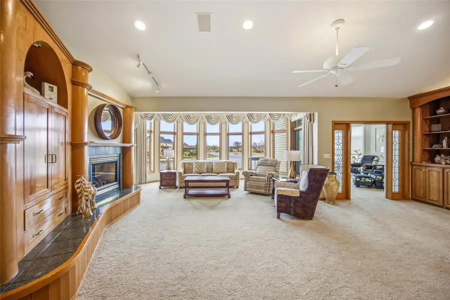 809 NE Vail Court, Ankeny, IA 50021 - #2