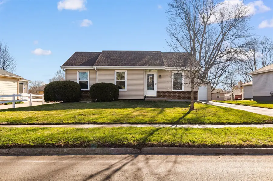 601 12th Avenue Nw, Altoona, IA 50009 - #2