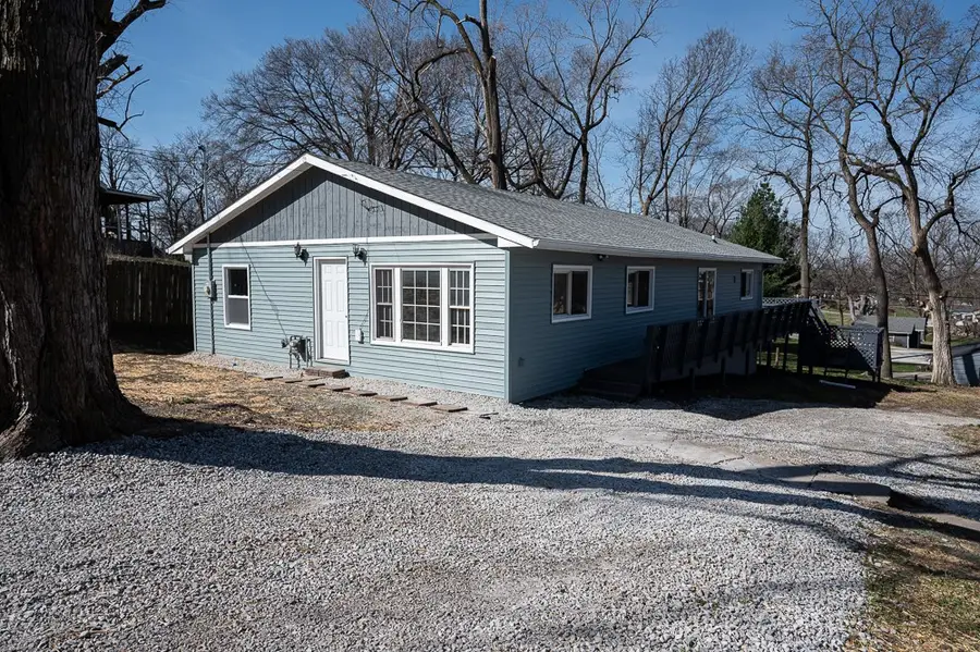 1212 E 36th Street, Des Moines, IA 50317 - #2