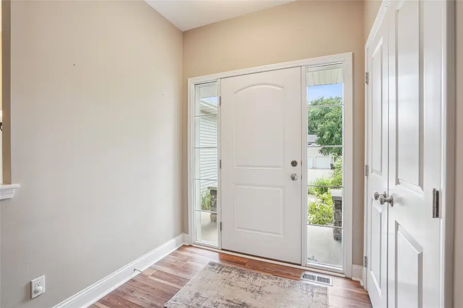 929 Sampson Drive, Nevada, IA 50201 - #3