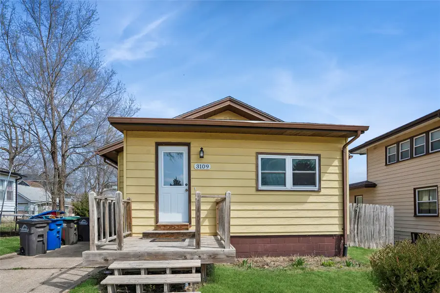 3109 4th Street, Des Moines, IA 50313 - #2