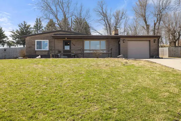 2604 Hilltop Drive, Marshalltown, IA 50158