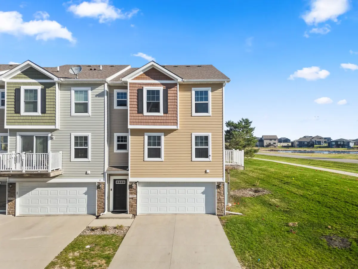 4853 NE Mcdougal Lane, Ankeny, IA 50021 - #1