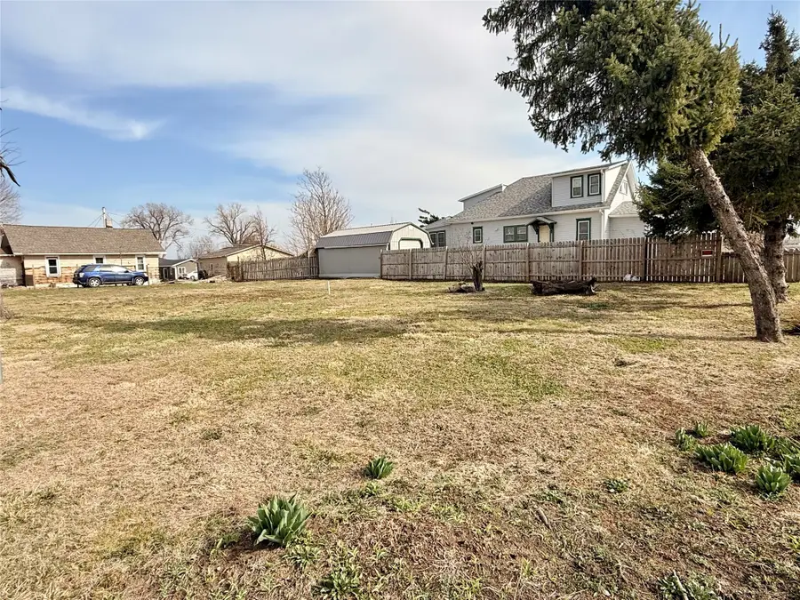 901 &903 Bromley Street, Marshalltown, IA 50158 - #2